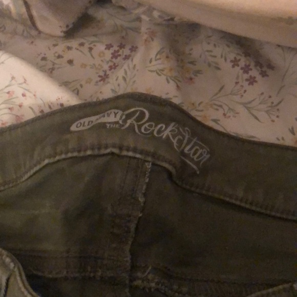 Army Green Pant with Zipper Detail - Picture 4 of 4